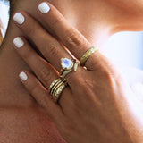 Baby Eden Ring & diamonds - Moonstone