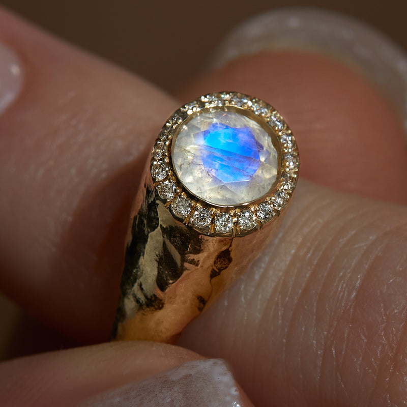 Zohar signet Ring- Moonstone