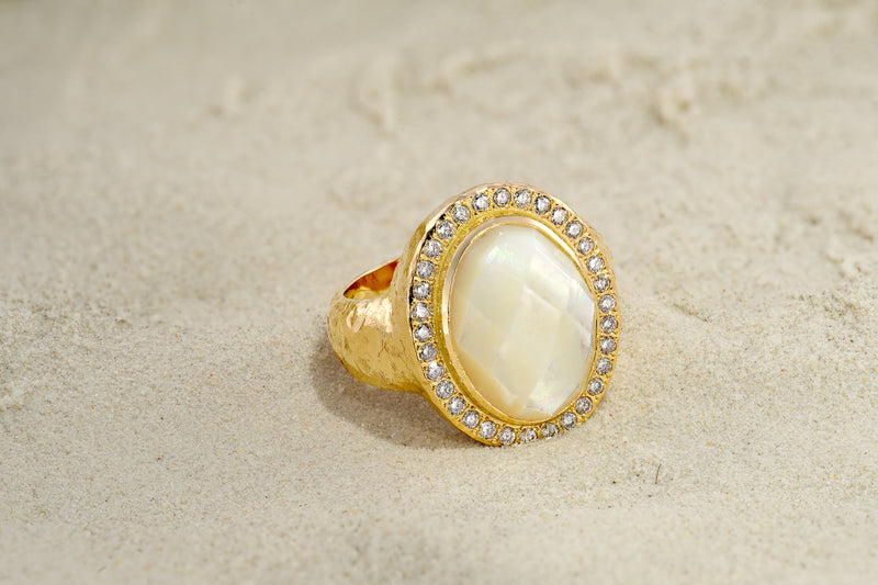 Mother of Pearl Signet ring