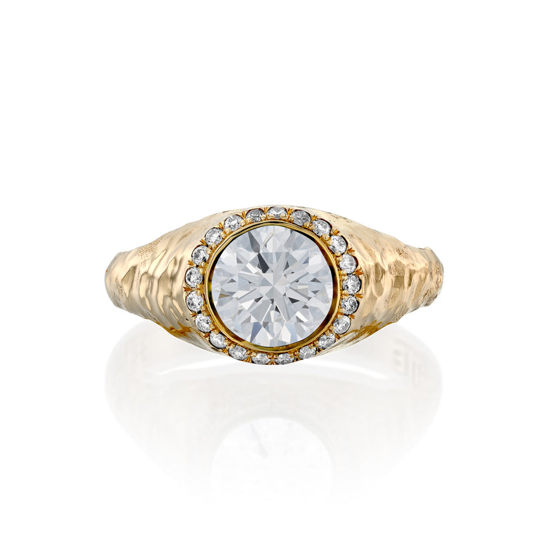 Zohar Diamond Ring