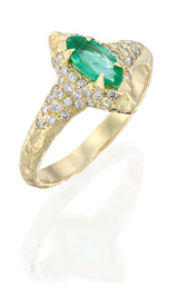 Mystic whisper Ring- Emerald and Diamonds