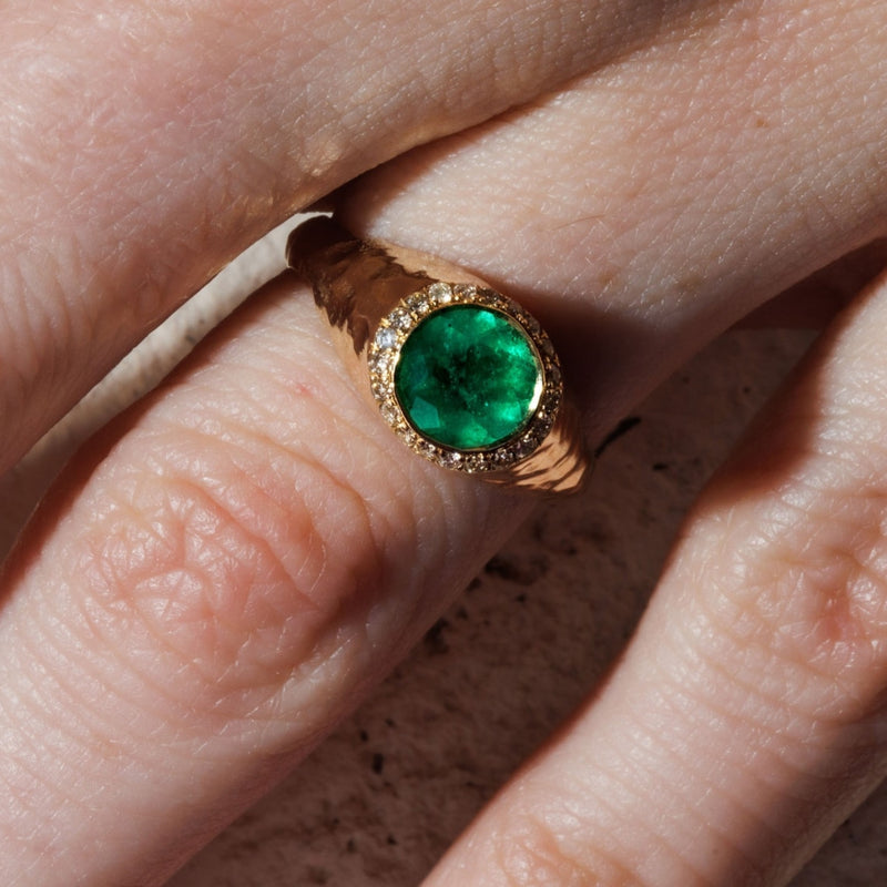 Zohar signet Ring- Emerald